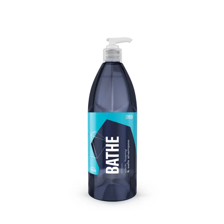 GYEON Q²M Bathe pH-Neutral Car Shampoo